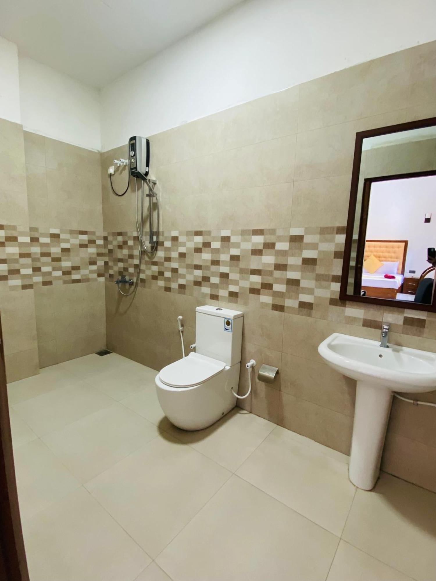 Heaven Breeze Hotell Kandy Exteriör bild
